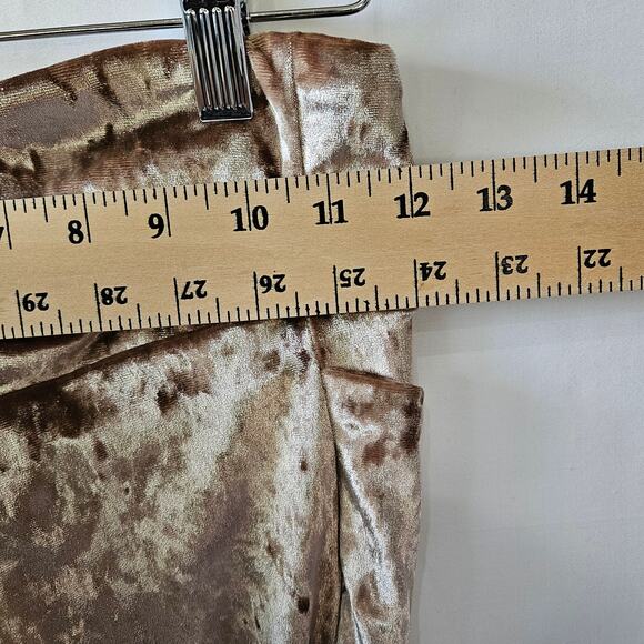 Fabletics High Waist Crushed Velour Teddy (Champagne) Crossover Leggings Small - Picture 6 of 8